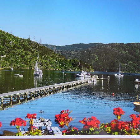 Waterfront Bed And Breakfast Picton Exterior photo